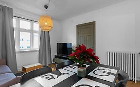 Sunny Reykjavik Apartment
